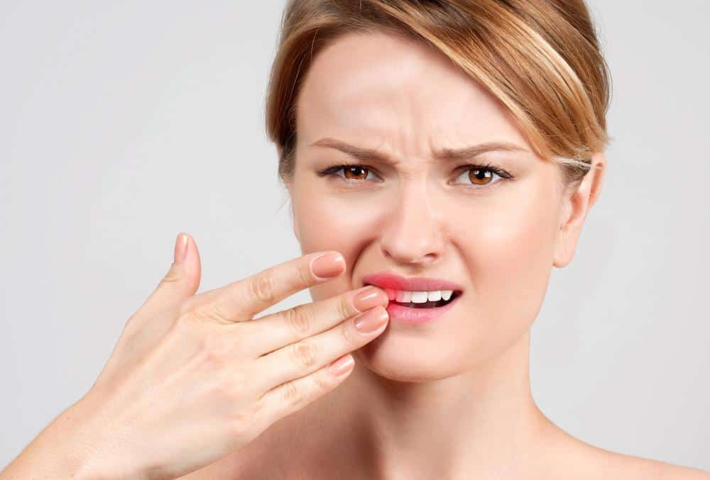 Does Laser Teeth Whitening Hurt or Cause Sensitivity Worthing?